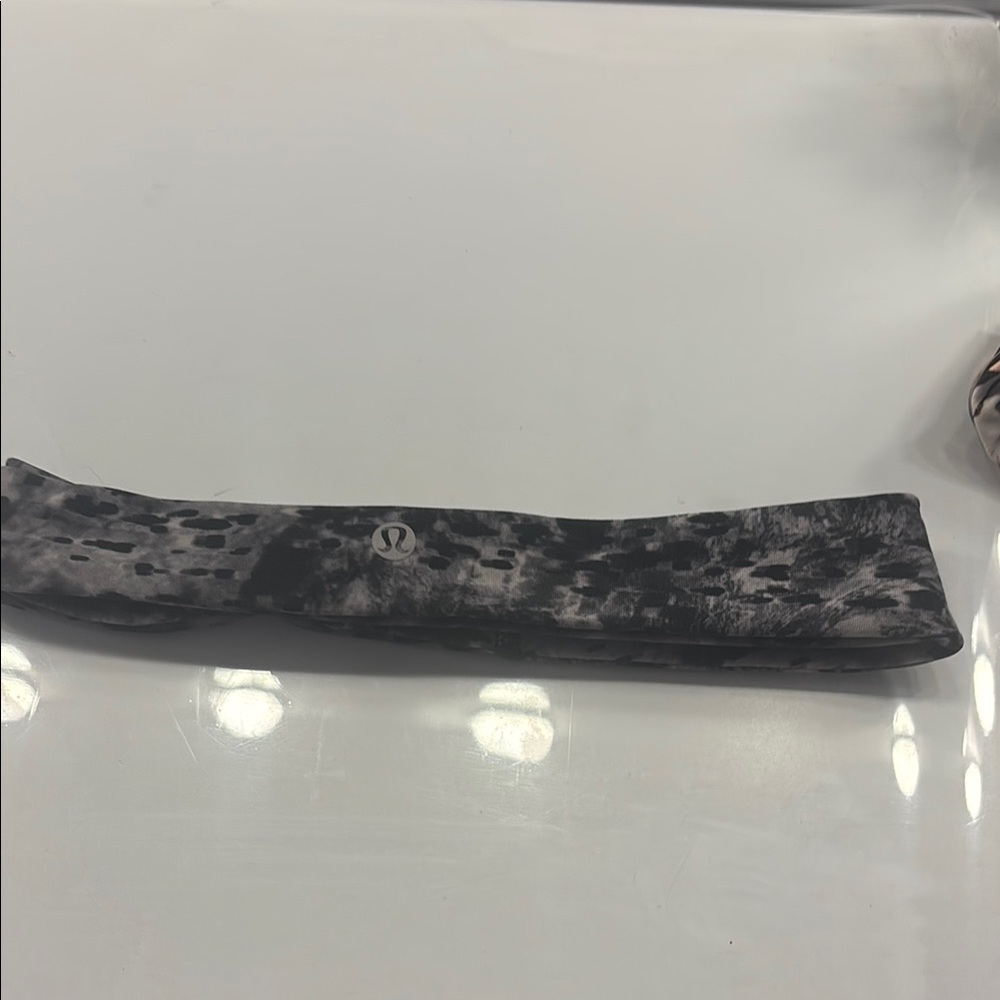lululemon athletica Black and Gray Headband